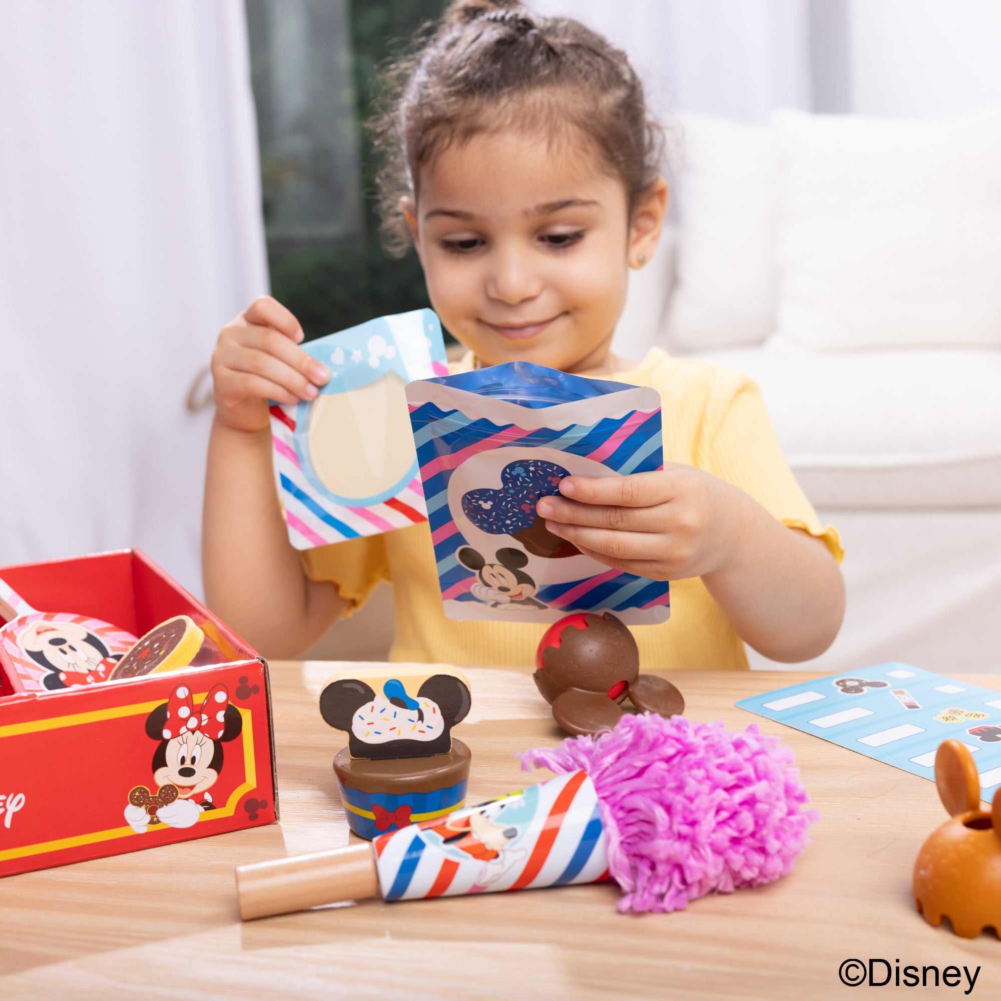 Disney Snacks & Popcorn Play Set - Image 7