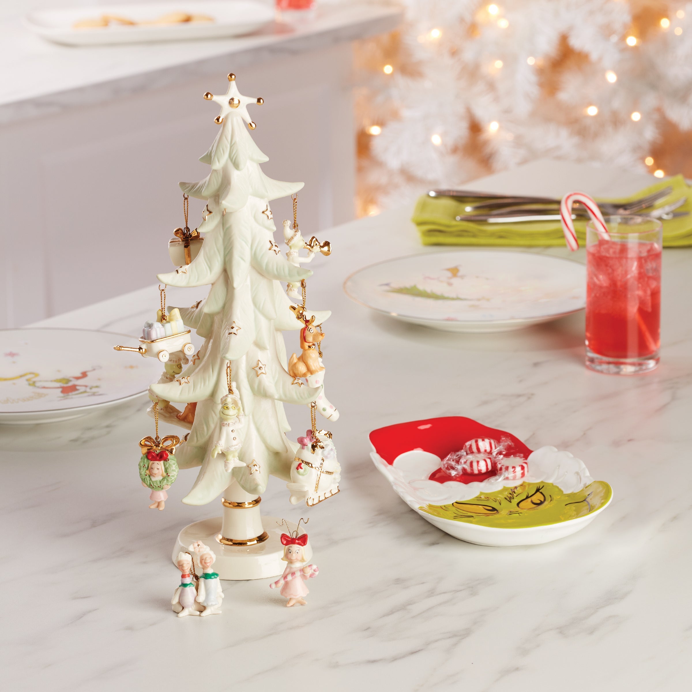 How The Grinch Stole Christmas 12-Piece Ornament & Tree Set - Image 5