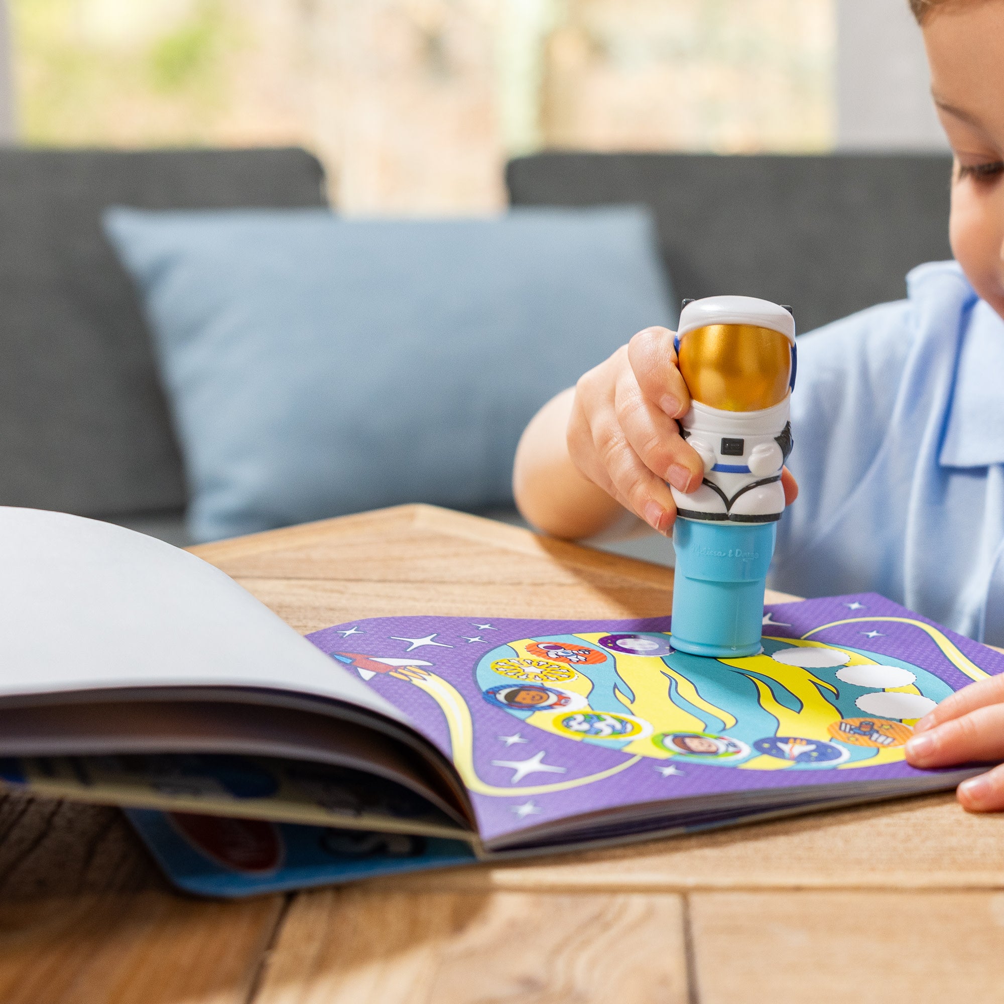 Sticker WOW!™ Activity Pad & Sticker Stamper - Astronaut - Image 7