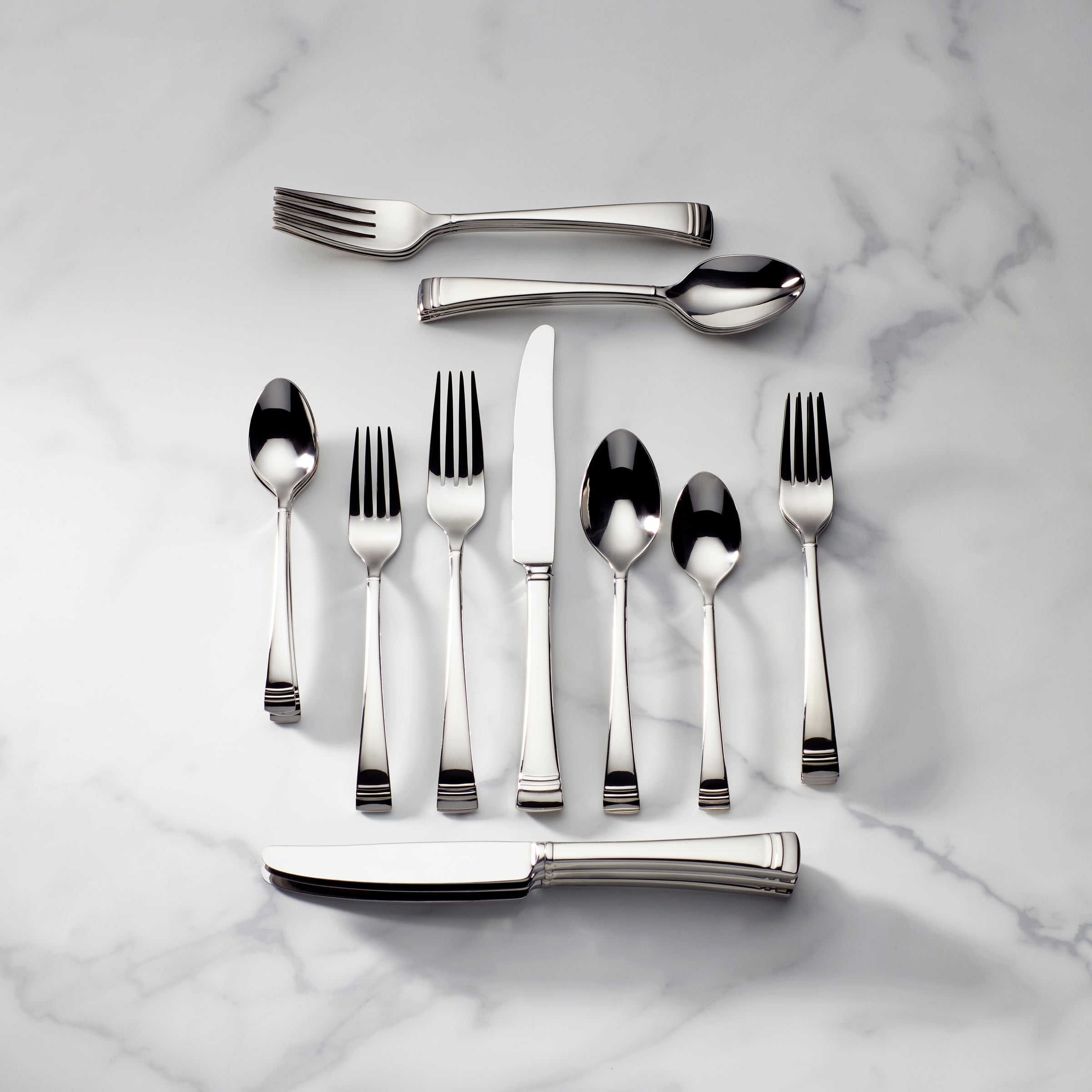 Federal Platinum 20-Piece Flatware Set - Image 2