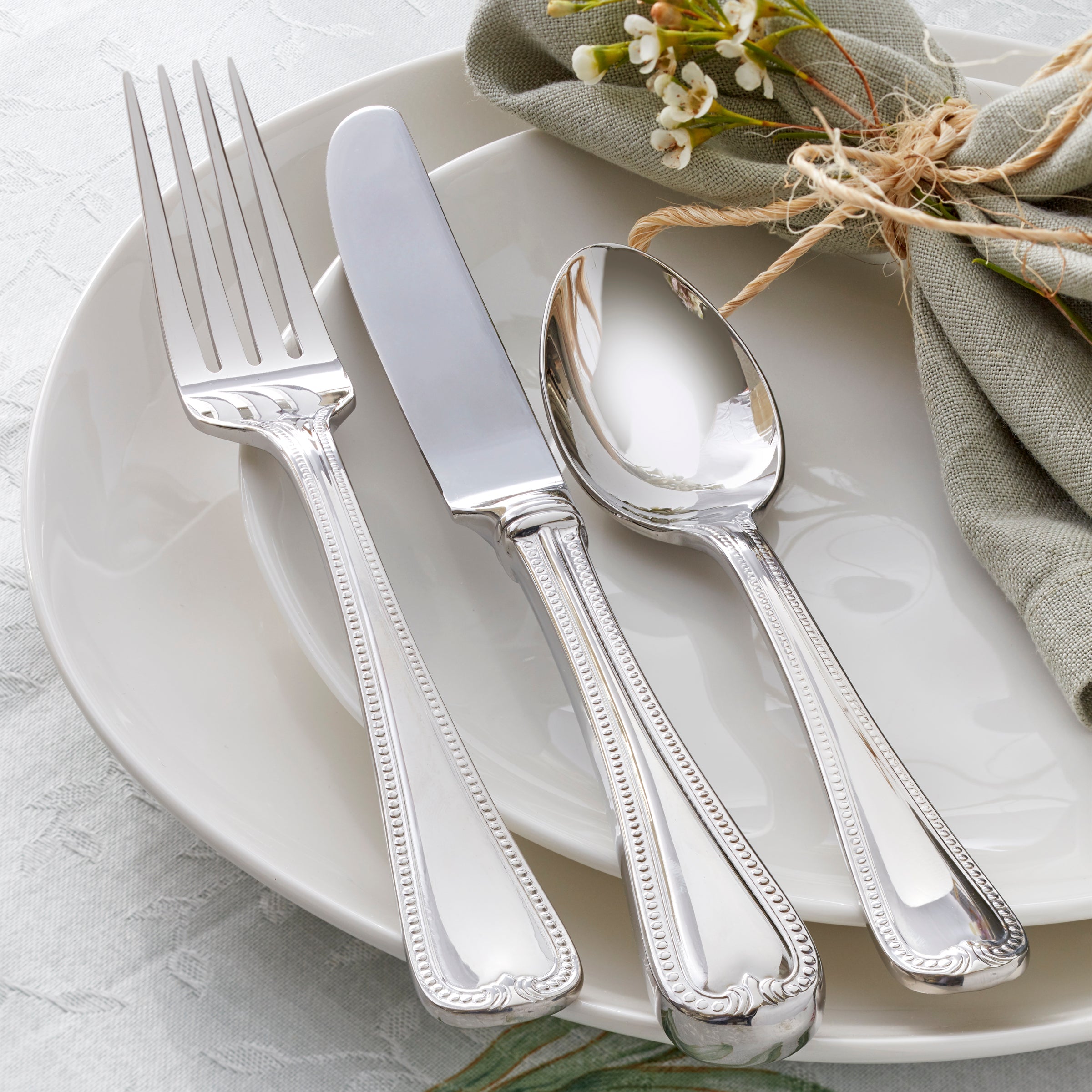 Vintage Jewel 20-Piece Flatware Set - Image 4