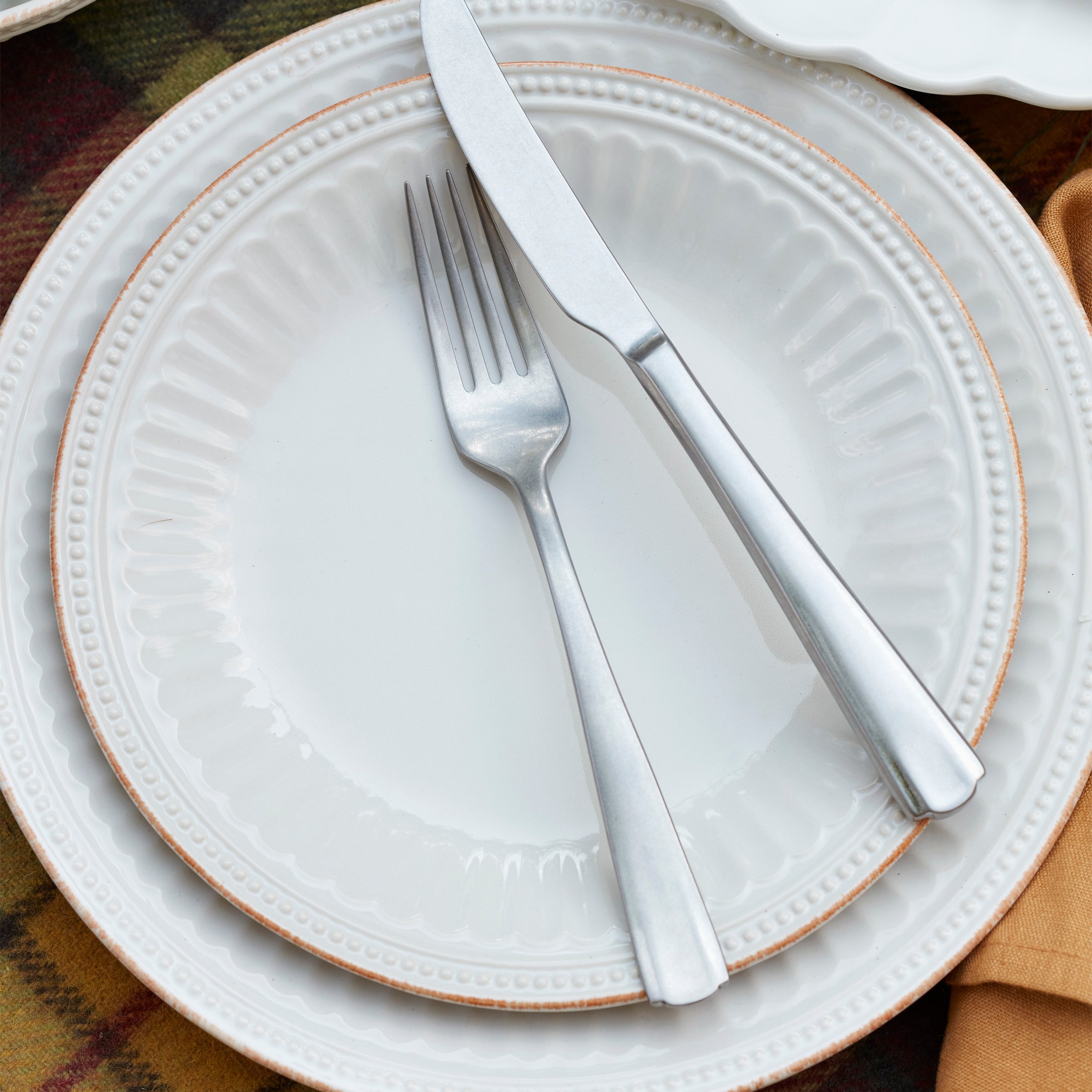 French Perle Scallop Vintage 65-Piece Flatware Set - Image 6