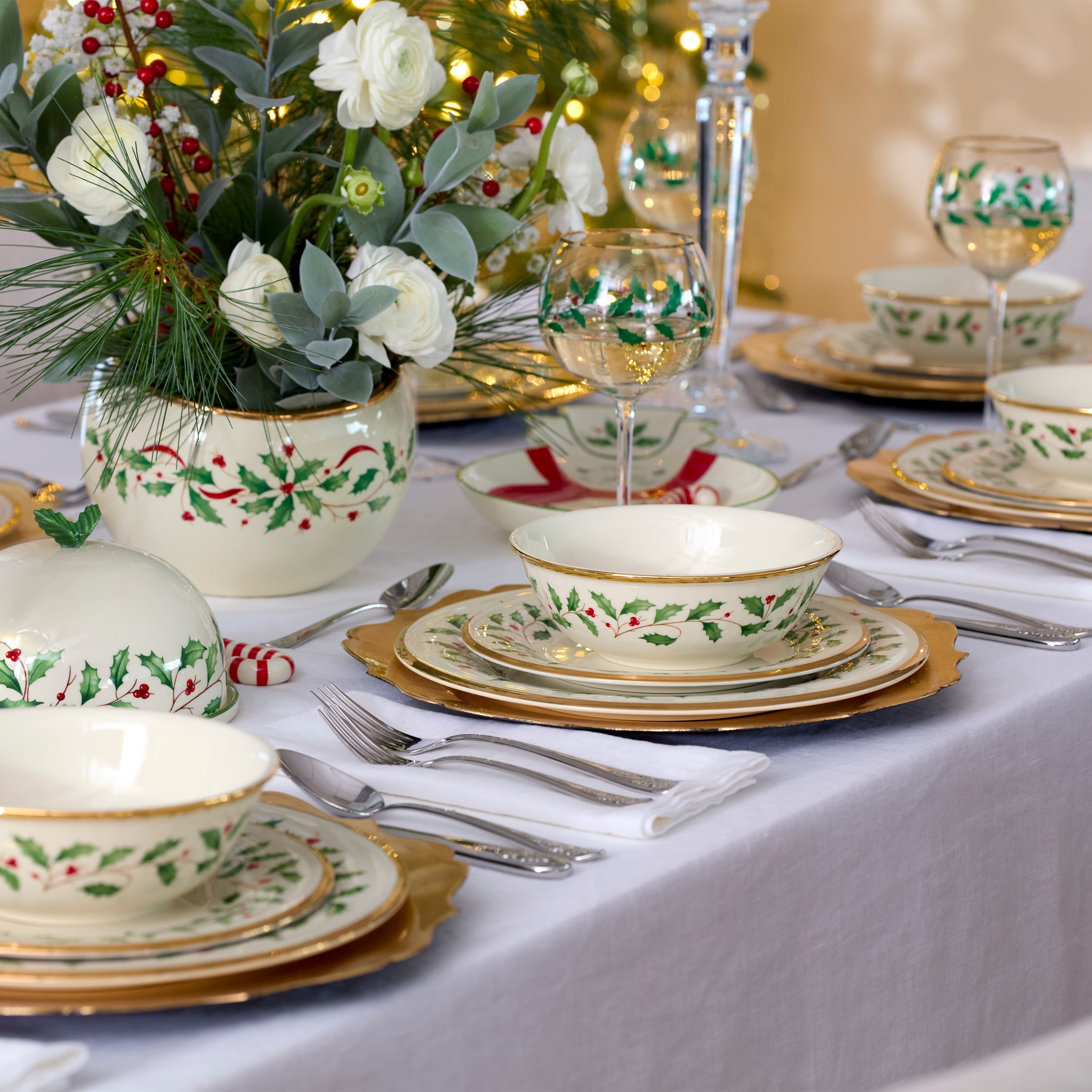 Holiday 12-Piece Plate & Bowl Set - Image 8