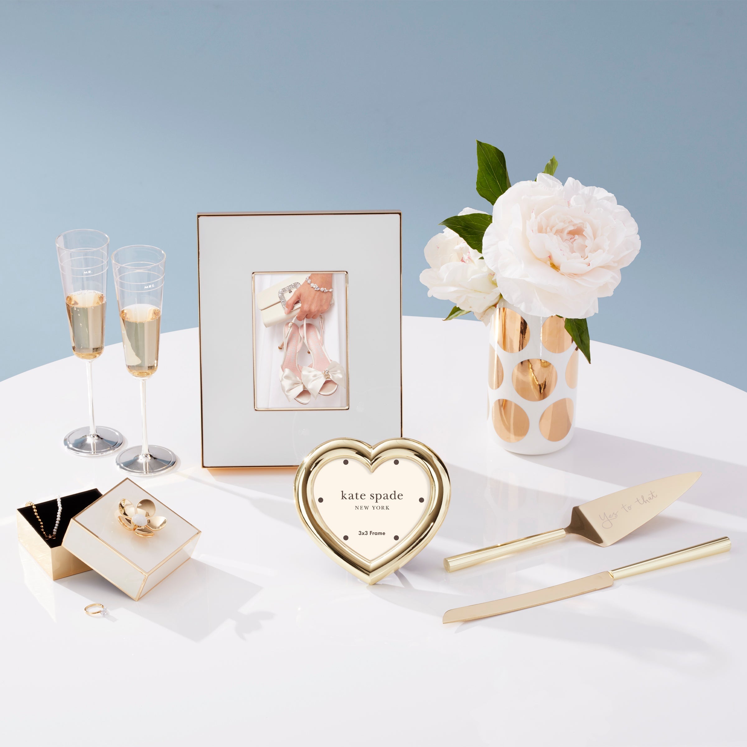 Make It Pop Gold Floral Box - Image 2