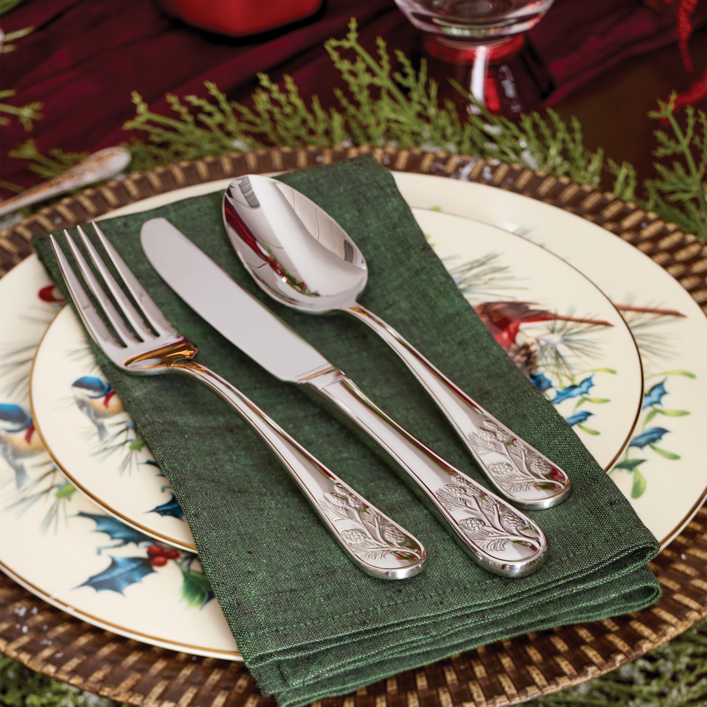 Chestnut Ridge 65-Piece Flatware Set - Image 3