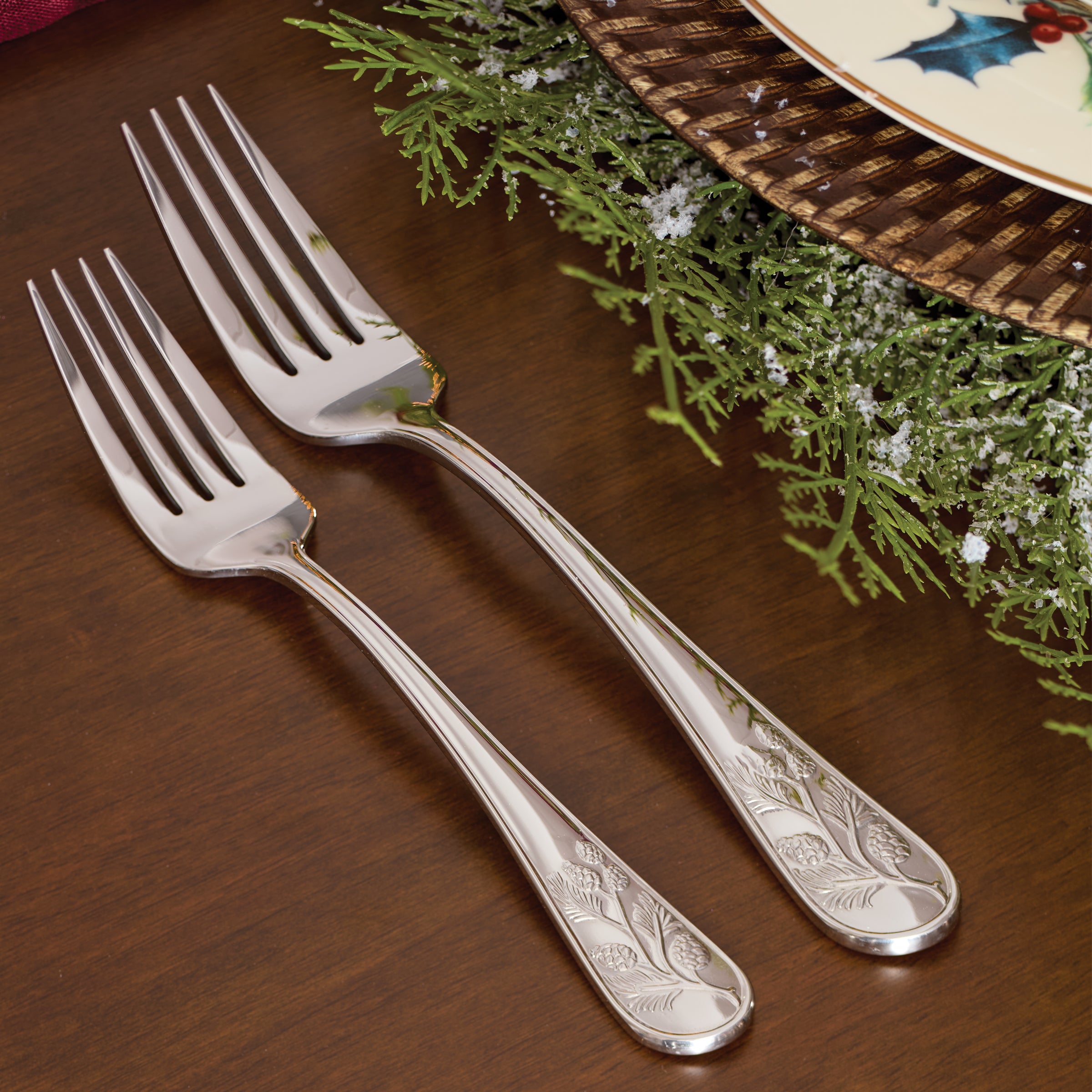 Chestnut Ridge 65-Piece Flatware Set - Image 6