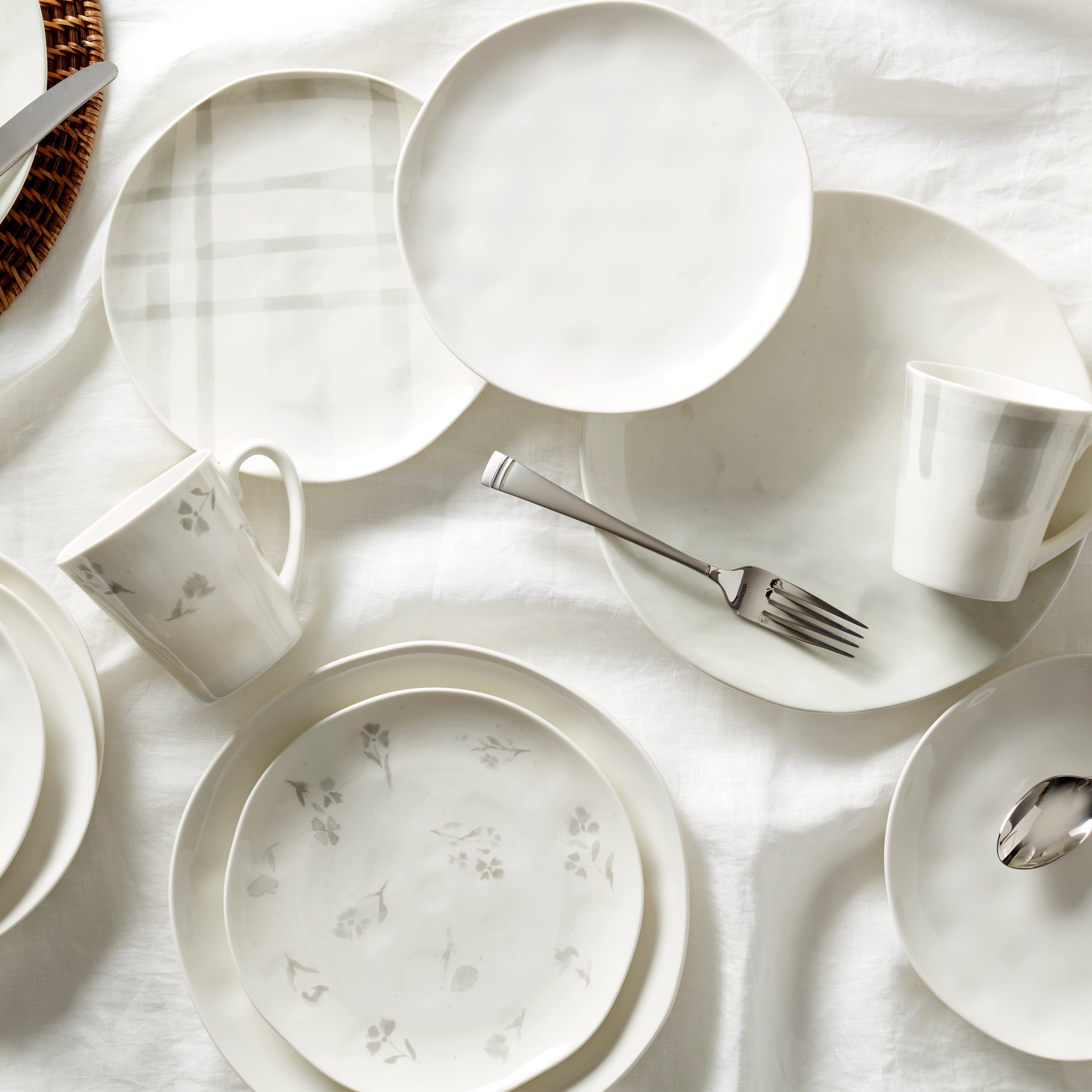 Bay Colors White Dinner Plates. Set of 4 - Image 2