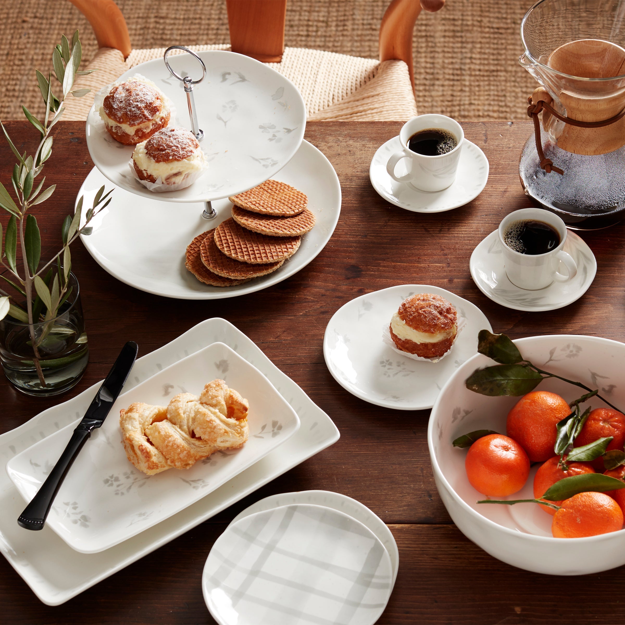 Oyster Bay 2-Piece Nesting Serving Platters - Image 4