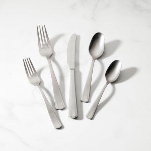 French Perle Scallop Vintage 65-Piece Flatware Set