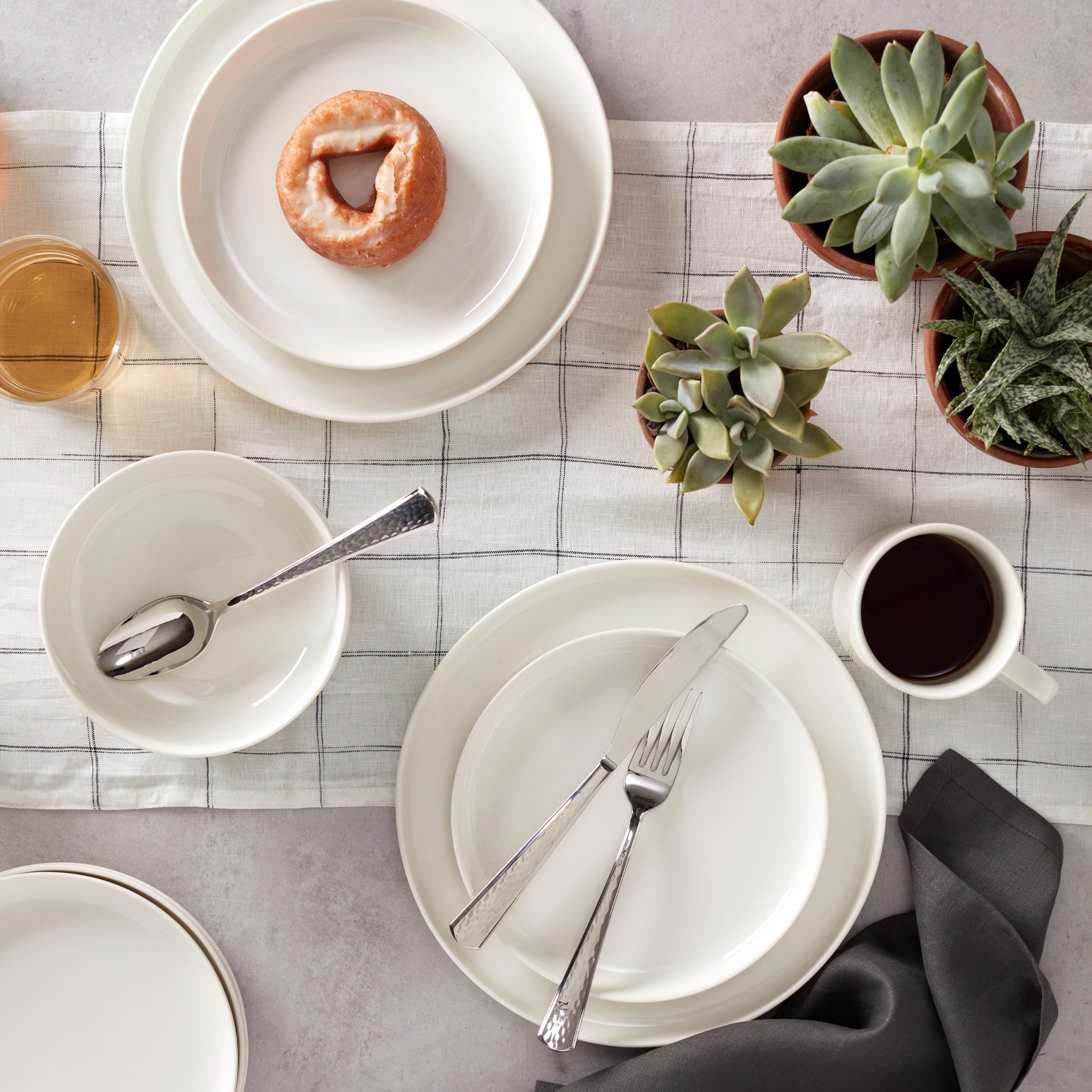 24 Seven White Mugs. Set of 4 - Image 4