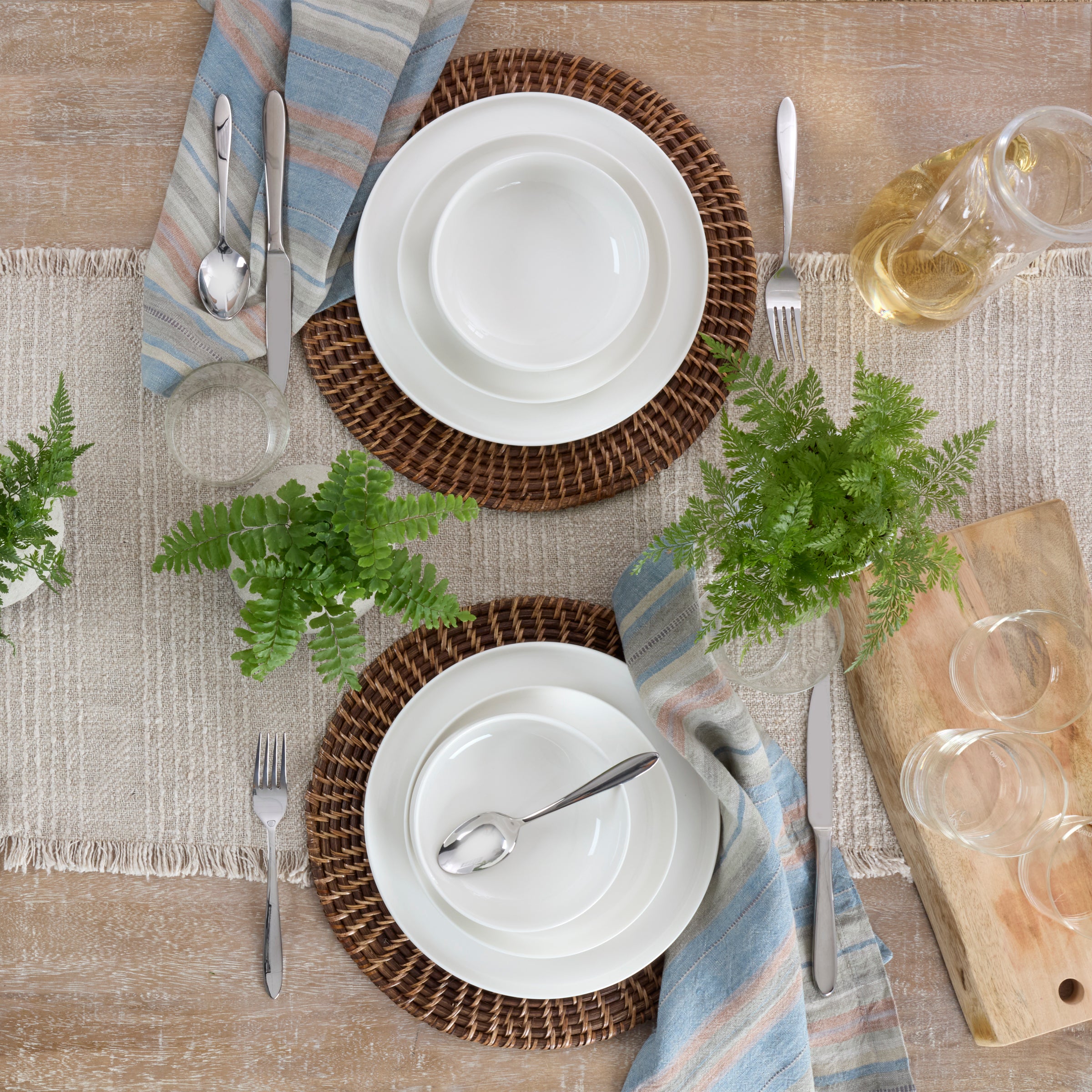 24 Seven White 18-Piece Dinnerware Set - Image 3