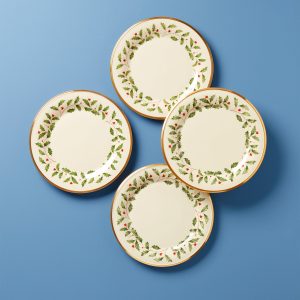 Holiday Dinnerware Dinner Plates. Set of 4