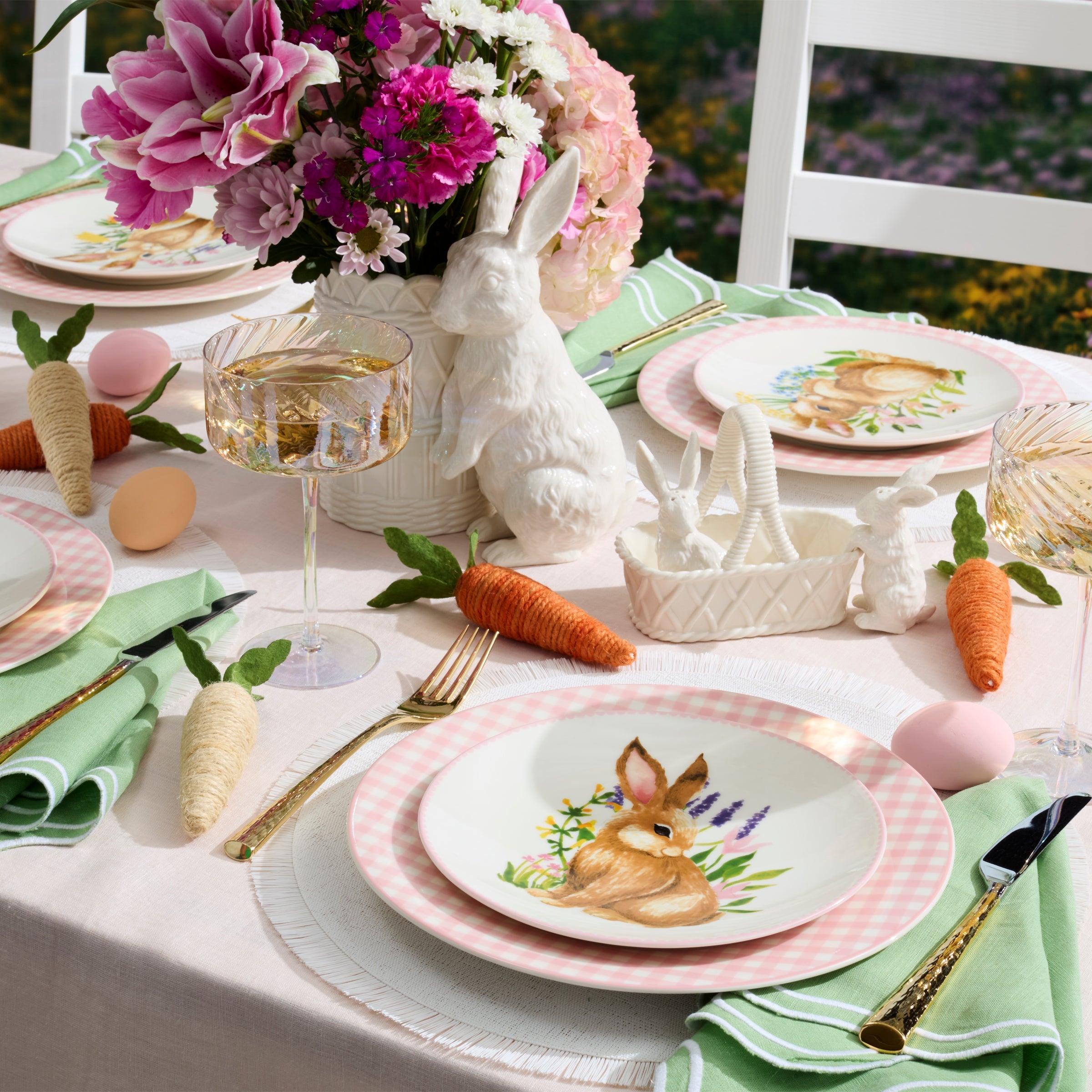 Gingham Pink Dinner Plates. Set of 4 - Image 2