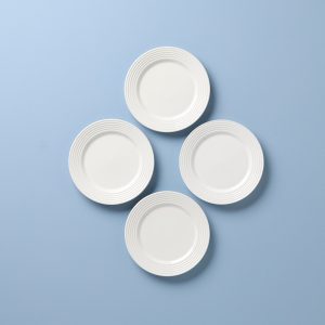 Tin Can Alley Dessert Plates. Set of 4
