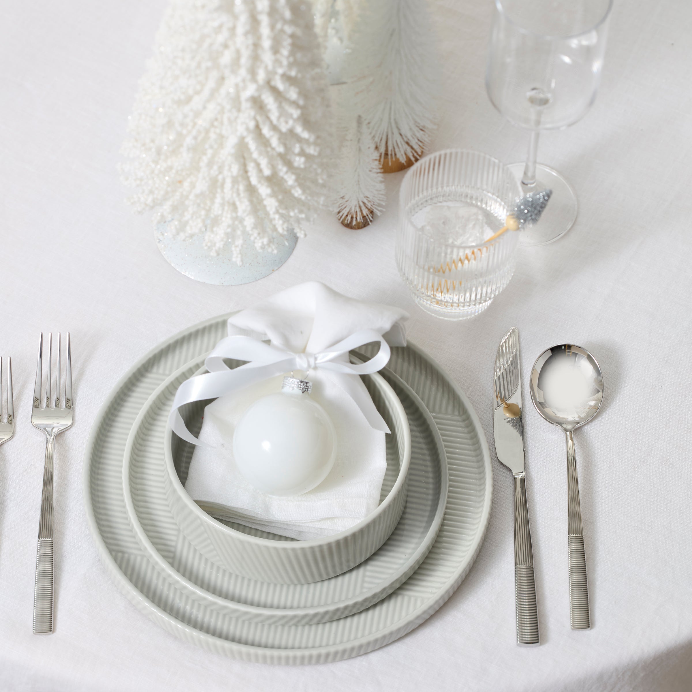 Modulus 20-Piece Flatware Set - Image 7