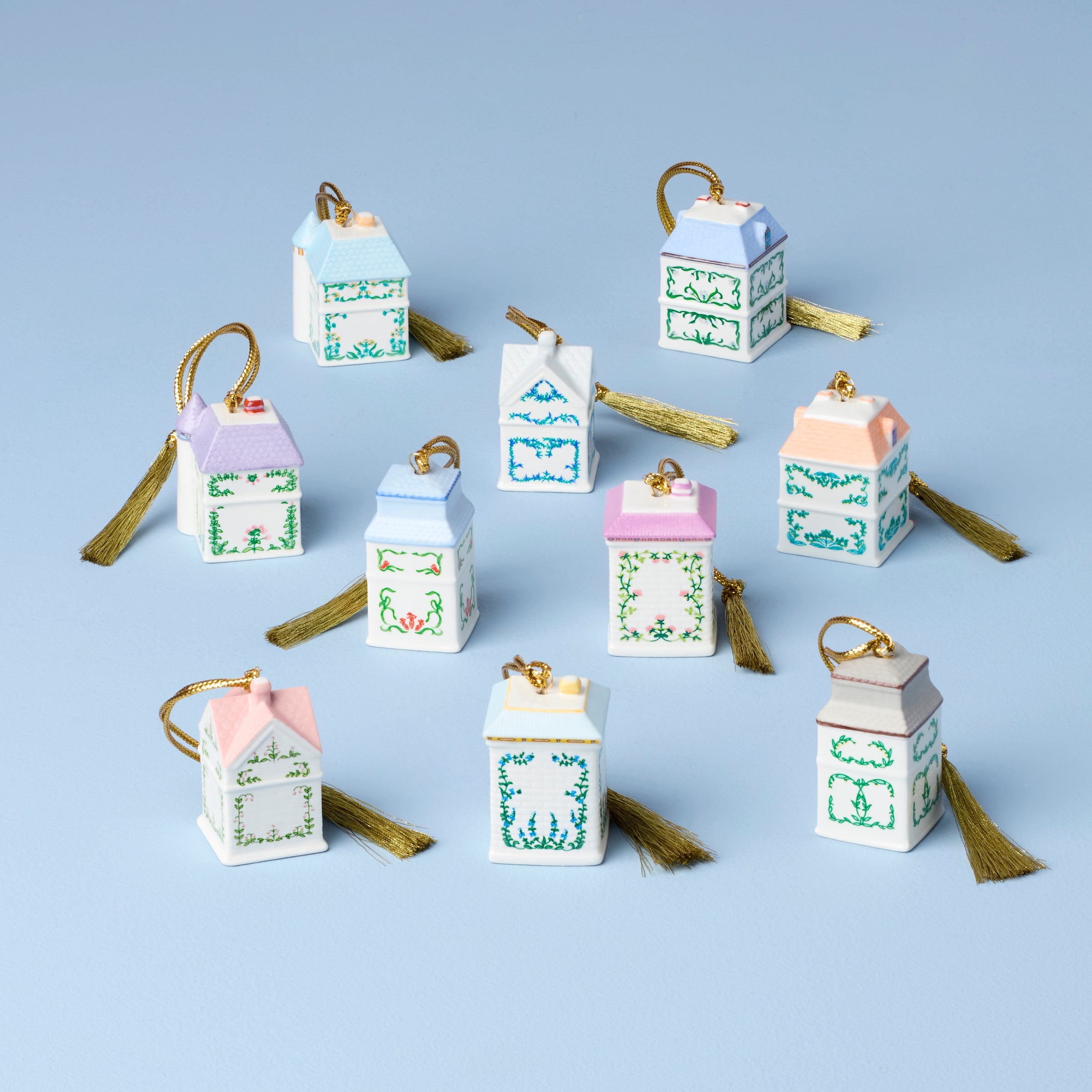 Lenox Spice Village 10-Piece Mini Ornament Set - Image 4