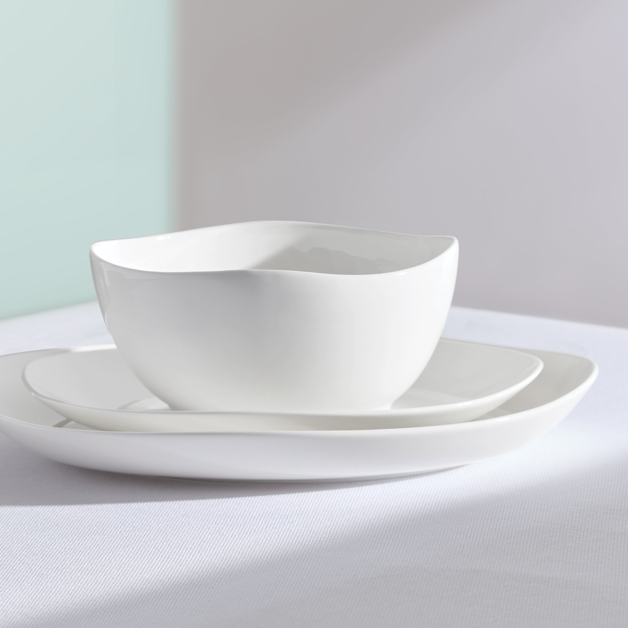 Studio 1414 Curve 12-Piece Dinnerware Set - Image 5