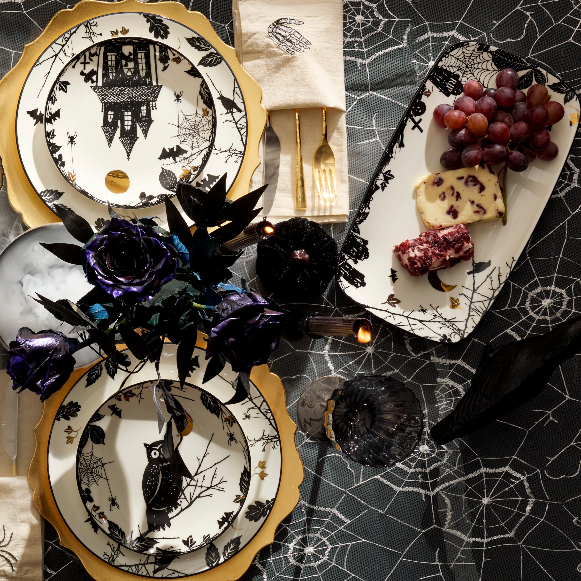 Haunted Halloween Hors d'Oeuvres Tray - Image 3