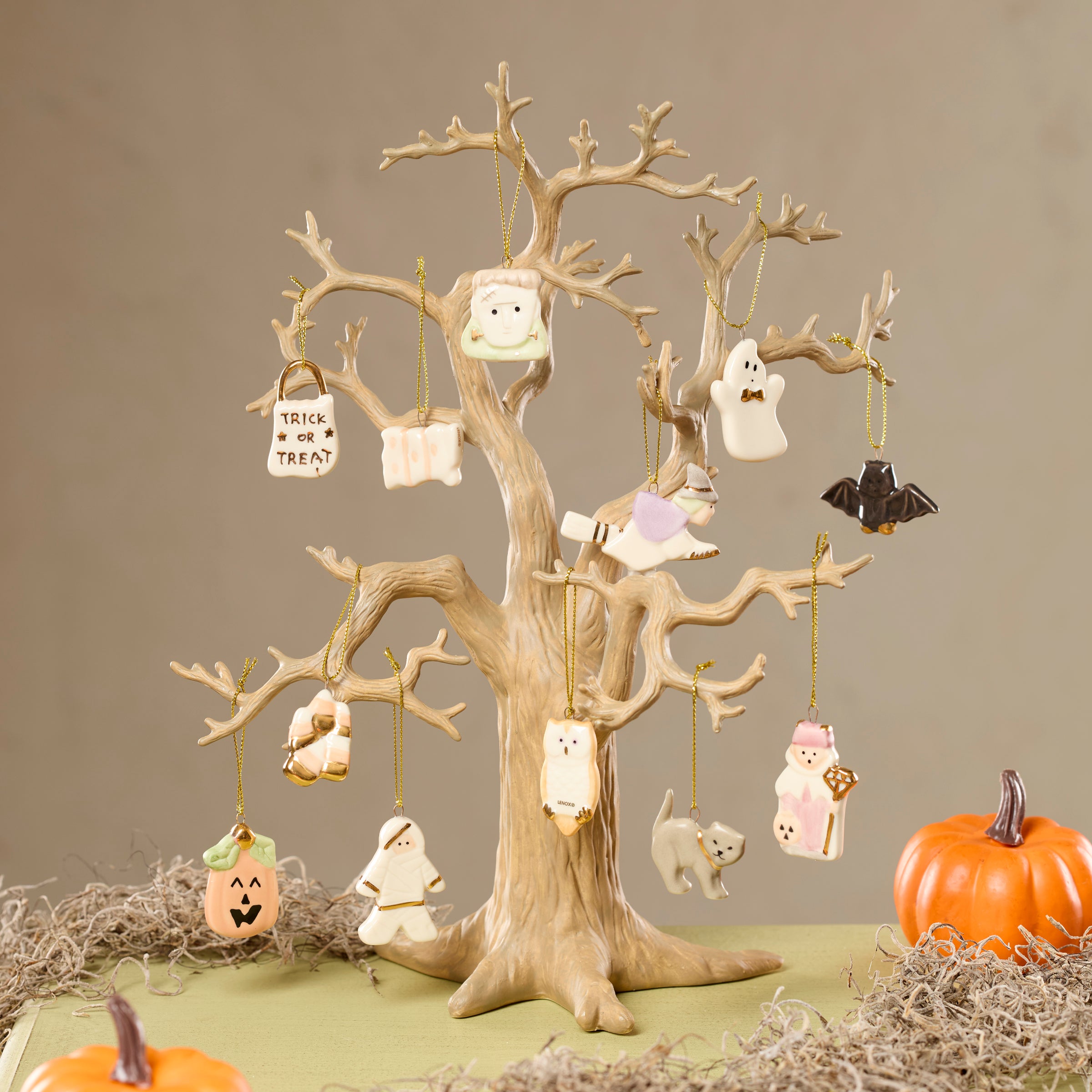 Rustic Oak Ornament Tree - Image 2