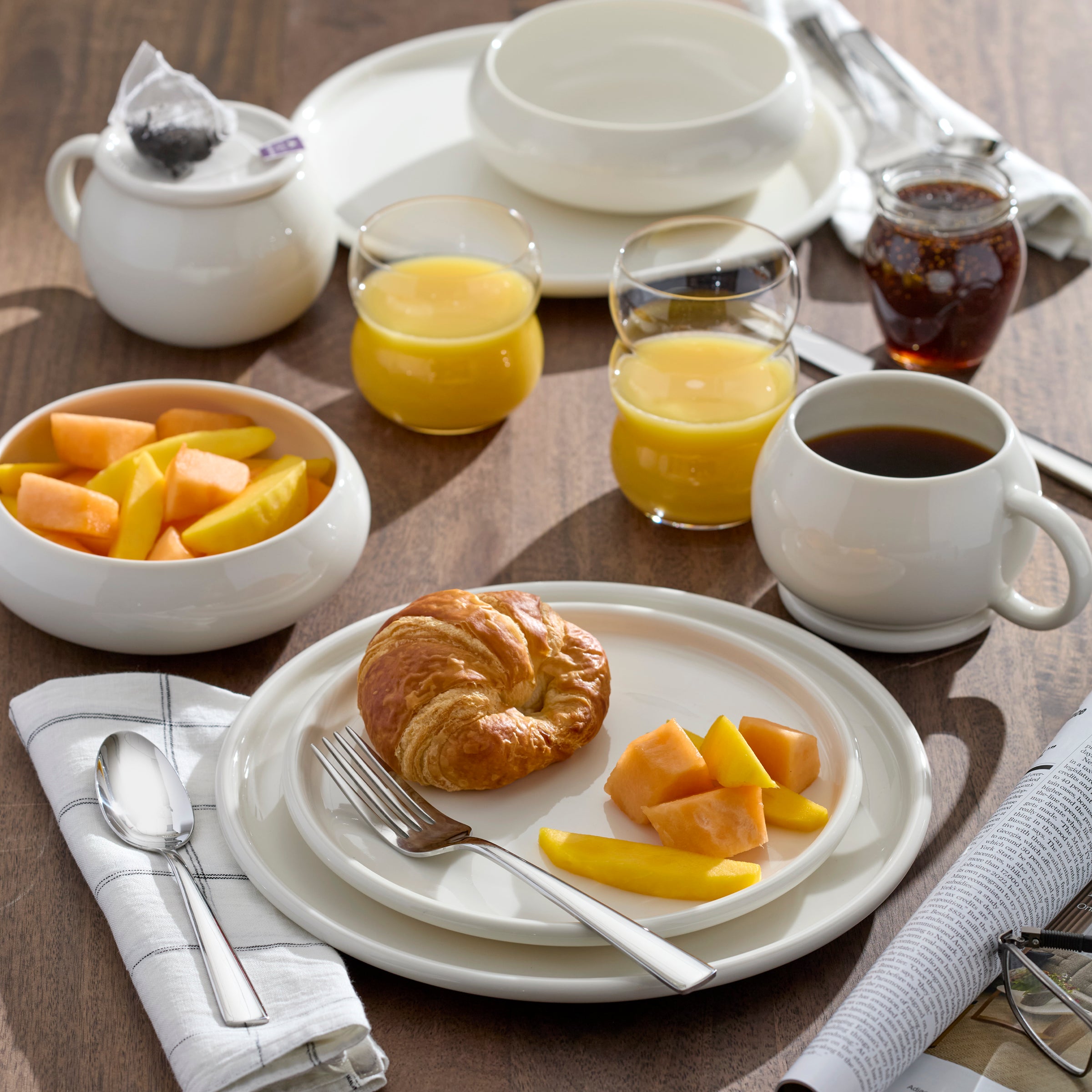 Quirk 12-Piece Dinnerware Set - Image 2