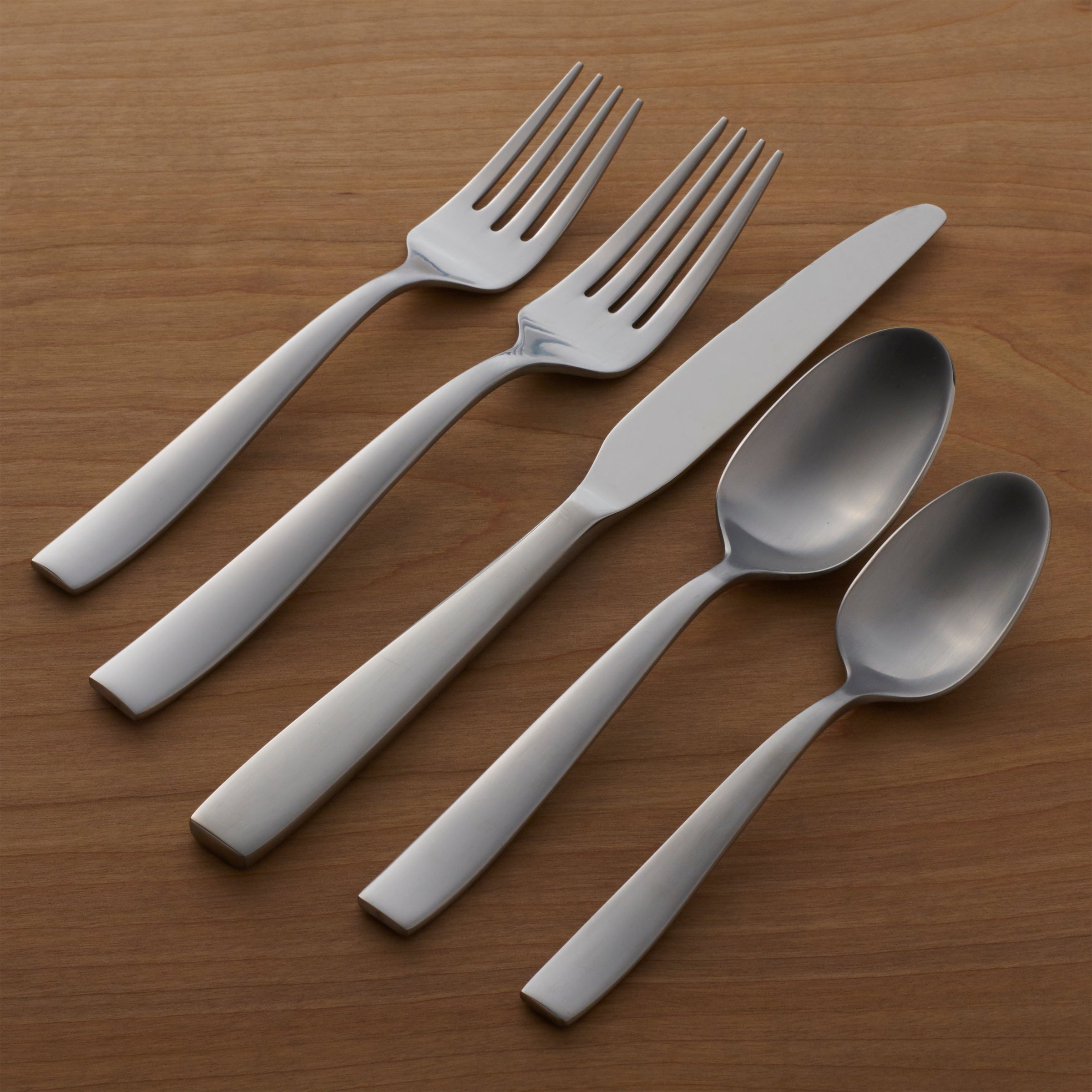 Everdine 20-Piece Flatware Set - Image 3