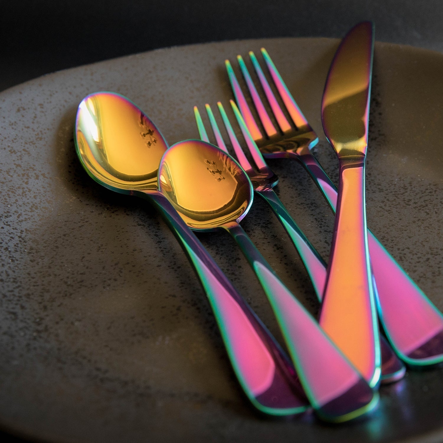 Rhiannon Rainbow Mirror 20-Piece Flatware Set - Image 2