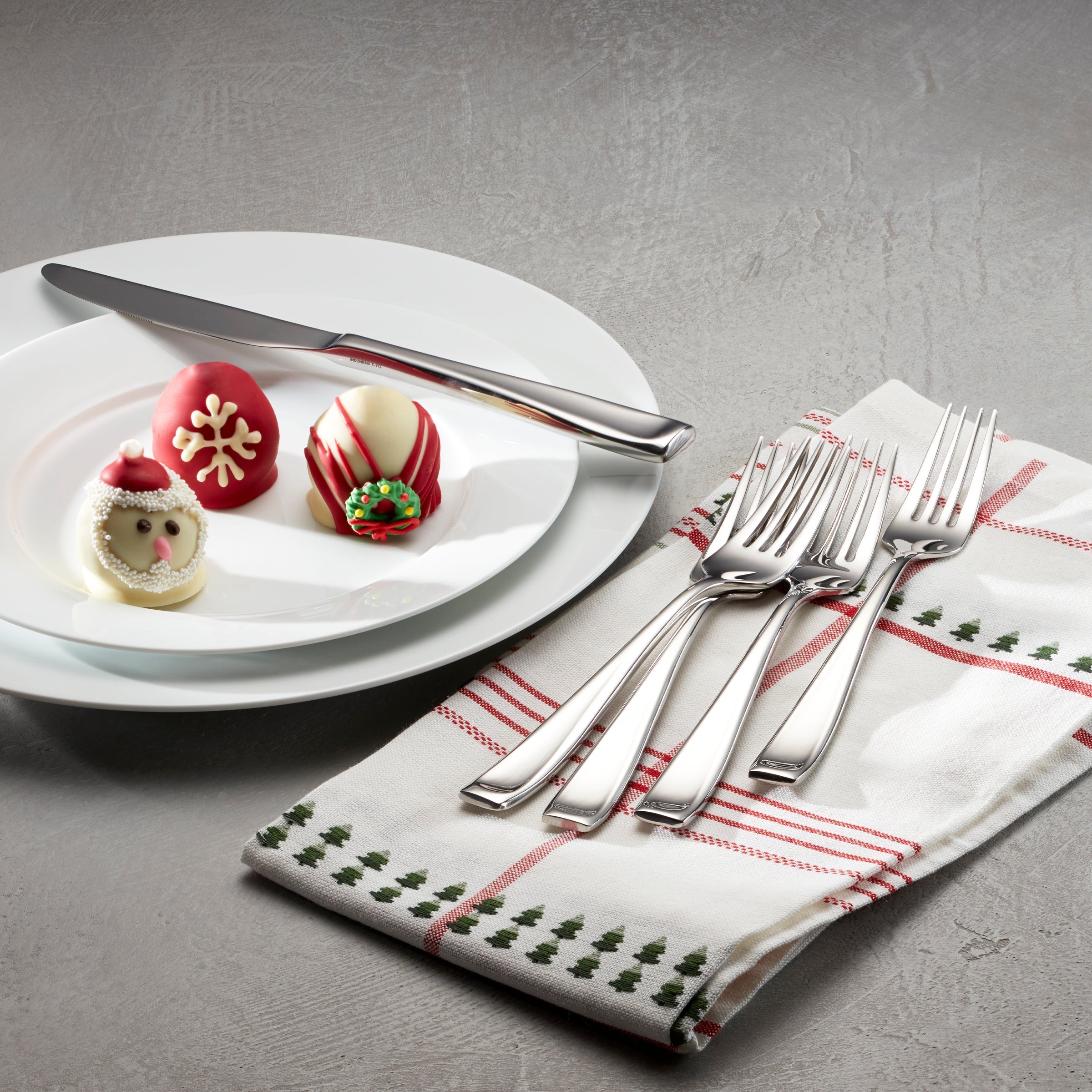 Moda 65-Piece Flatware Set - Image 2