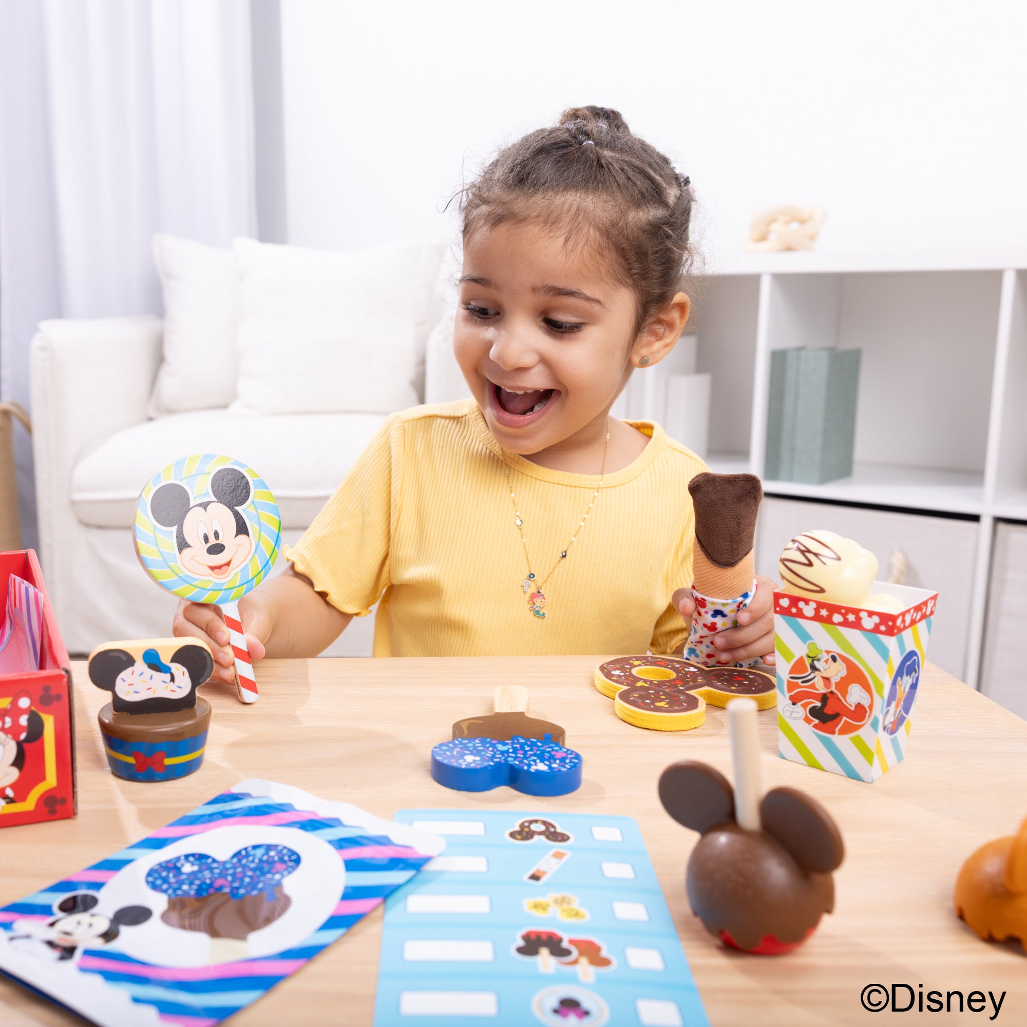 Disney Snacks & Popcorn Play Set - Image 6