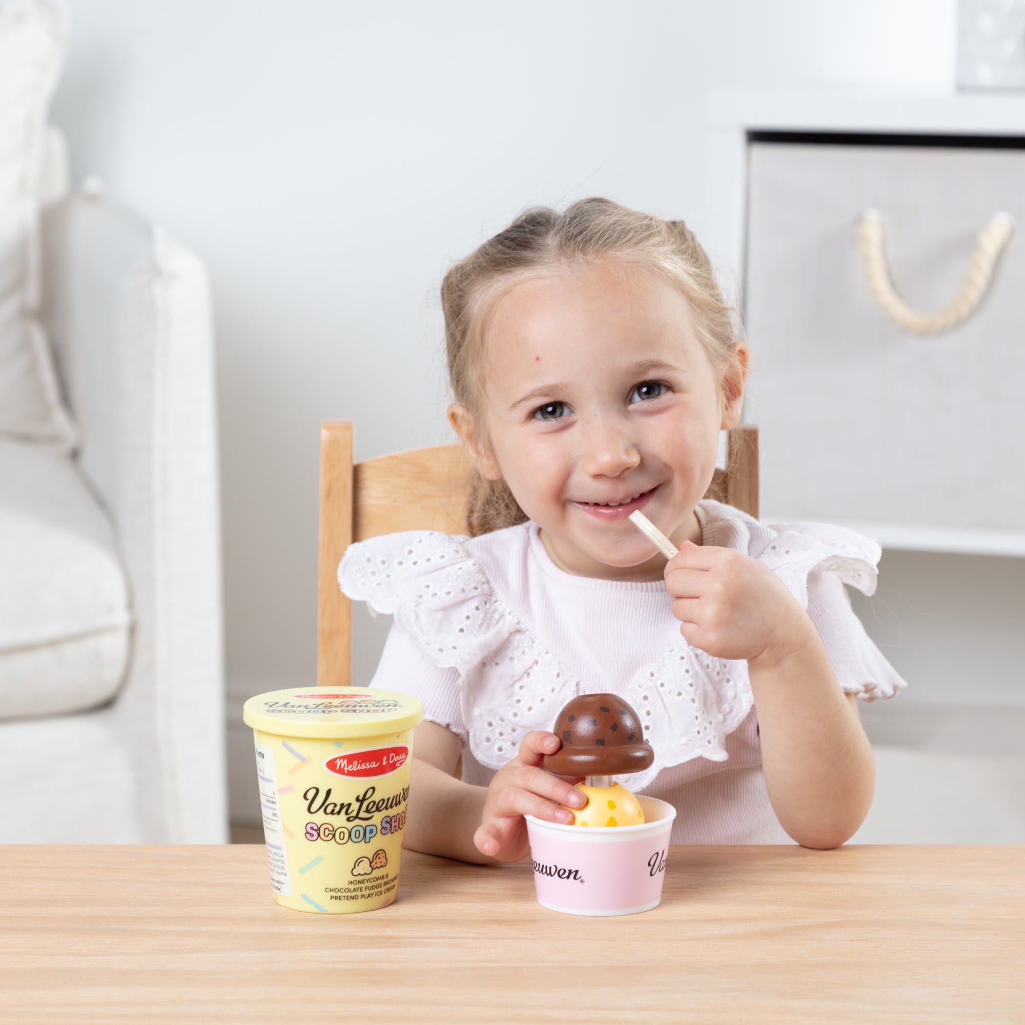 Melissa & Doug x Van Leeuwen Scoop Pack - Image 2