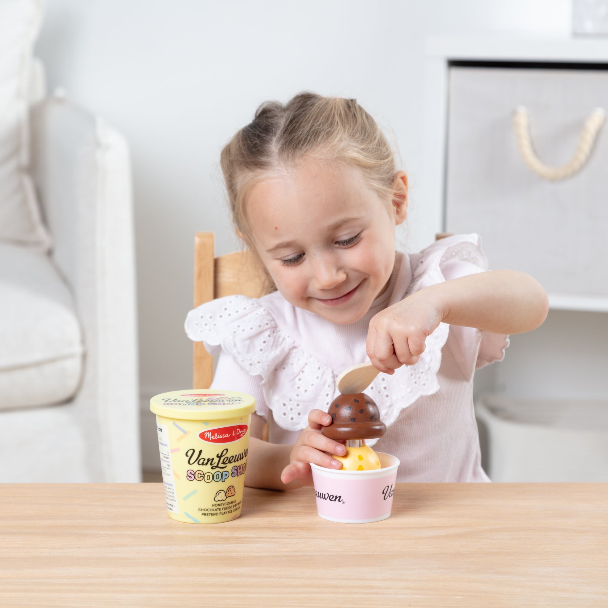 Melissa & Doug x Van Leeuwen Scoop Pack - Image 5