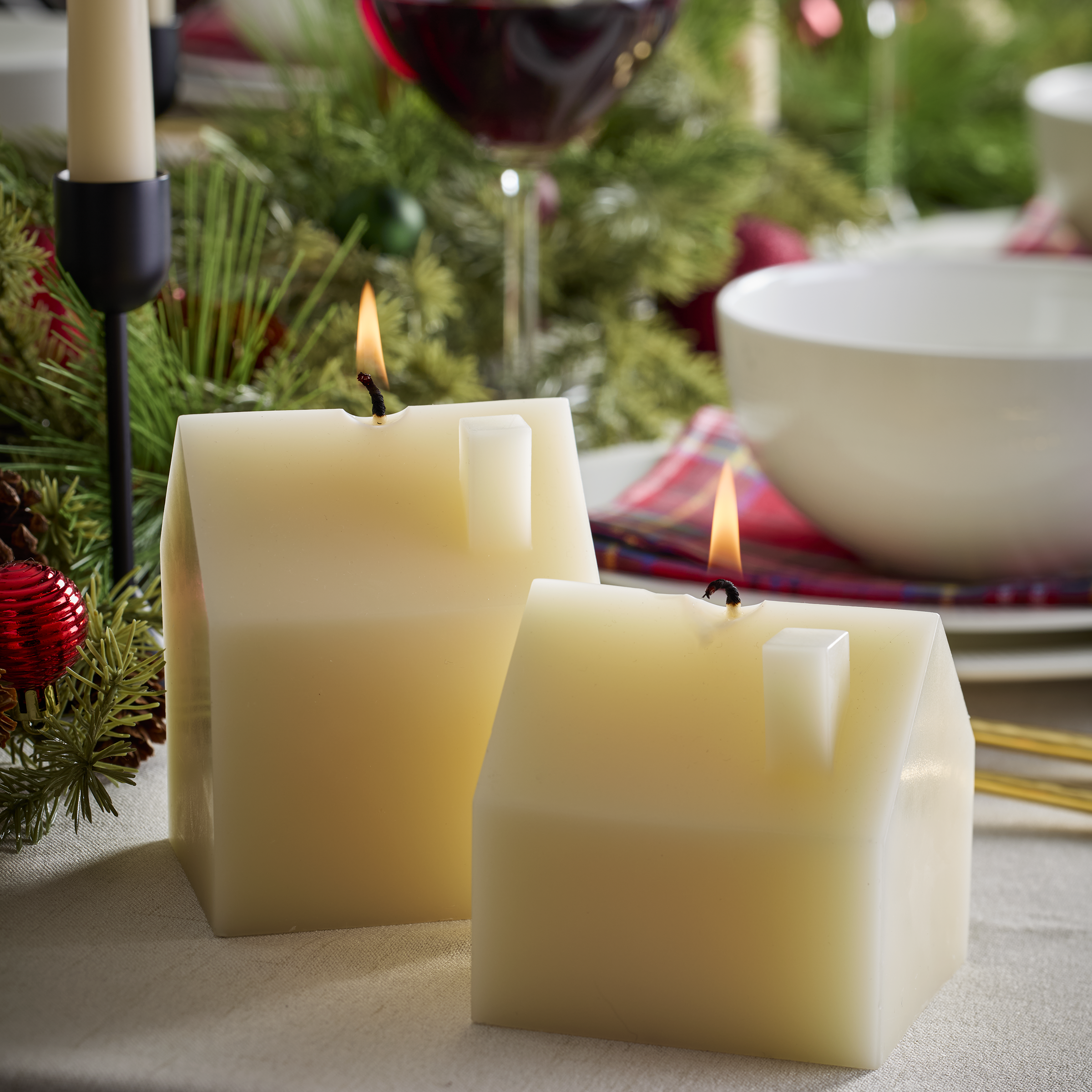 Iconic Cream Small House Candle - Image 2